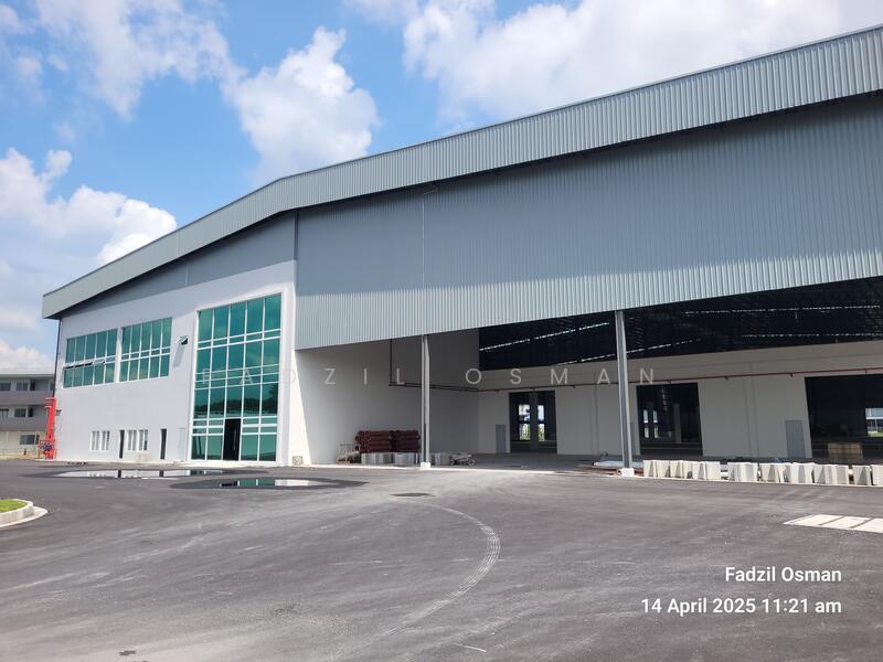 Factory for Rent in Bandar Baru Enstek (Bandar Enstek) - Fadzil Osman - Exterior - PropertyGuru.com.my