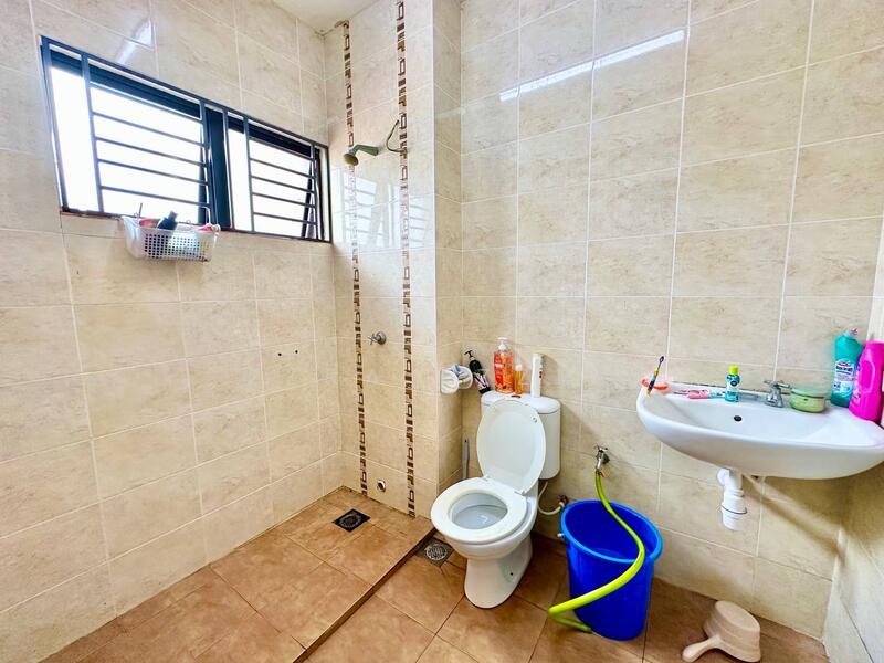 2-storey Terraced House for Sale in Kota Bayuemas (Klang) - Ezra Ezzry - Bathroom - PropertyGuru.com.my