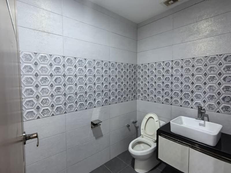 Taman Fabulosa untuk Untuk Dijual - RM 1,750,000, Feb 2026 - Bathroom - PropertyGuru.com.my