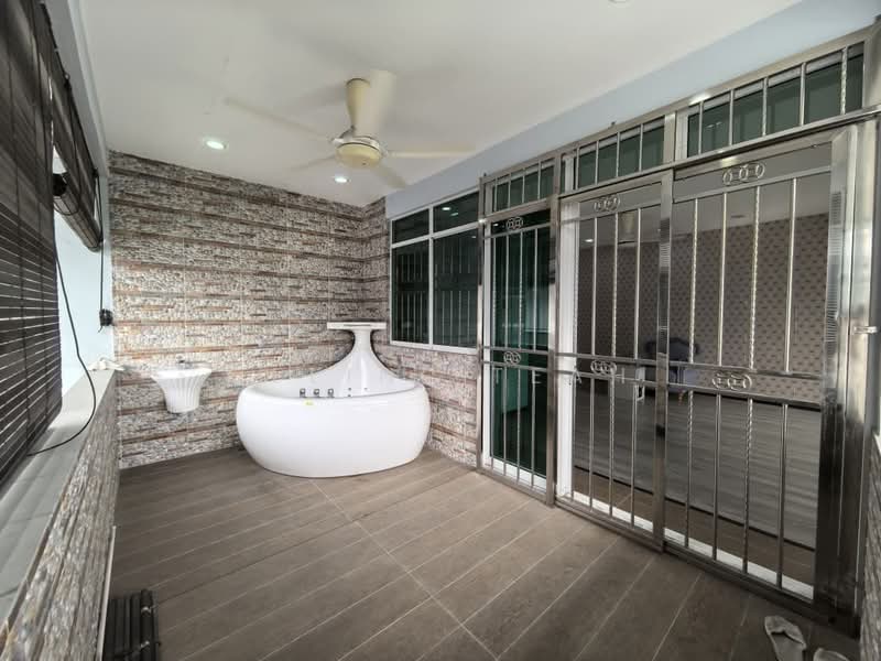 Taman Fabulosa untuk Untuk Dijual - RM 1,750,000, Feb 2026 - Bathroom - PropertyGuru.com.my