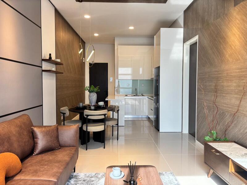 Servis Apartment untuk Disewa di Met 1 Residences - Ivan Lim - Living Room - PropertyGuru.com.my