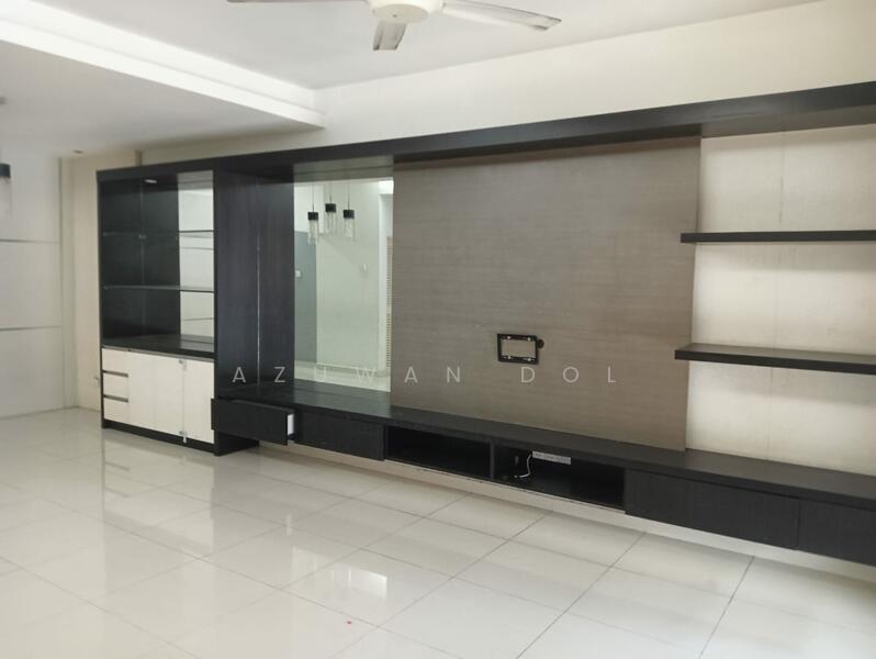 2-storey Terraced House for Rent in Denai Alam (Shah Alam) - Azuwan Dol - Living Room - PropertyGuru.com.my
