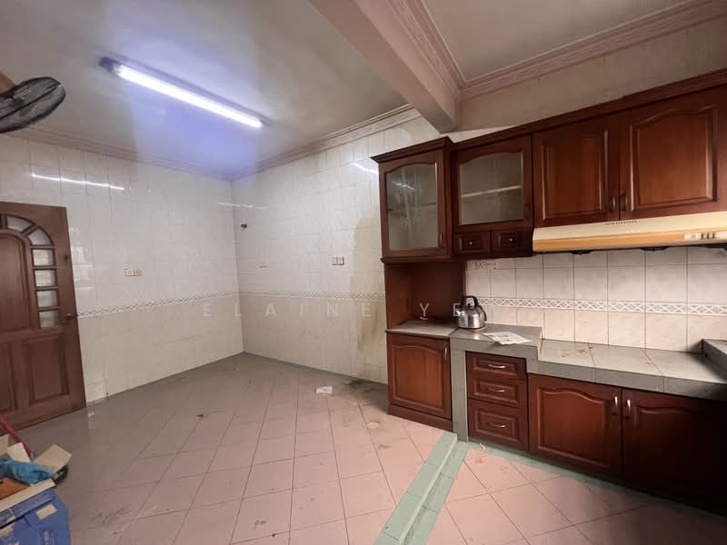 Rumah Teres 2 Tingkat untuk Dijual di Taman Mastiara (Jalan Ipoh) - Elaine Yew - Kitchen - PropertyGuru.com.my