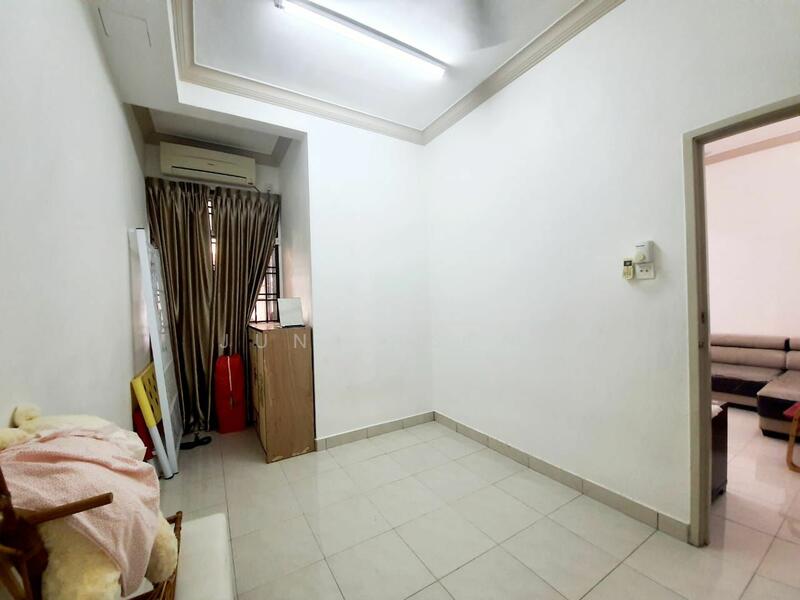 Untuk Disewa - Taman Daya