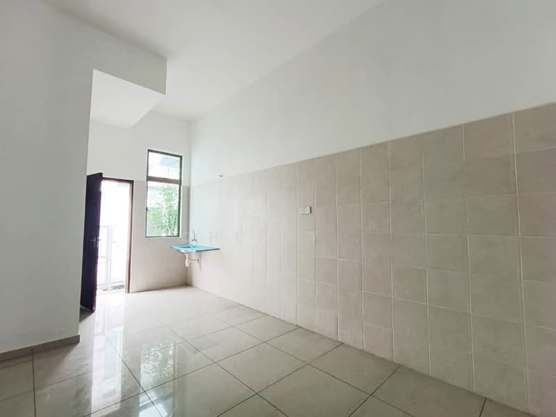 2-storey Terraced House for Sale in Bukit Katil (Melaka) - Cherry . - Kitchen - PropertyGuru.com.my