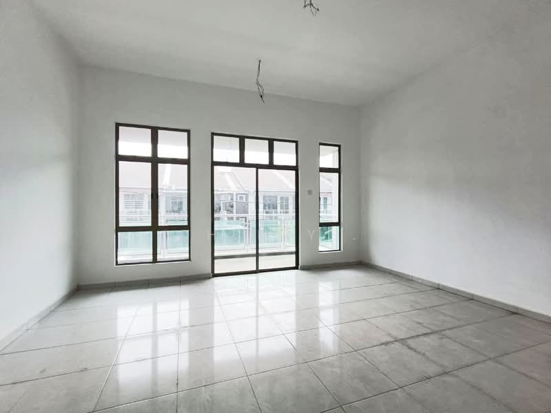 2-storey Terraced House for Sale in Bukit Katil (Melaka) - Cherry . - Living Room - PropertyGuru.com.my