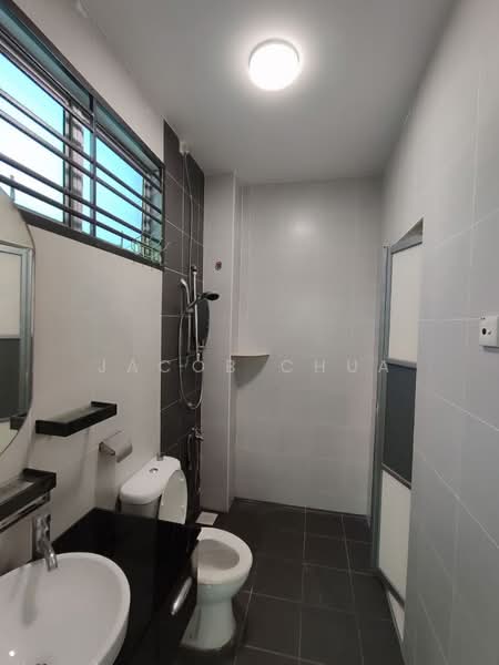 BANDAR JAYA PUTRA untuk Untuk Disewa - RM 3,000 /bulan, Feb 2026 - Bathroom - PropertyGuru.com.my