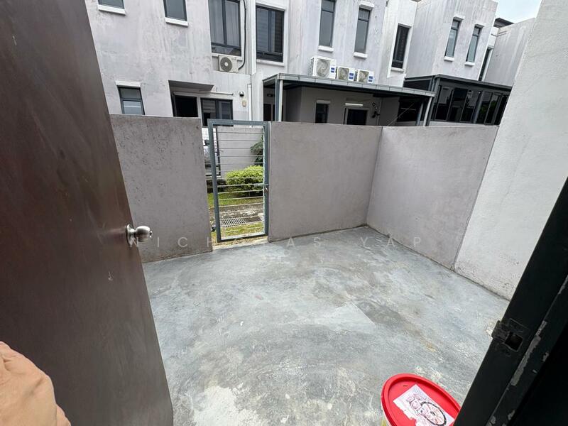 Rumah Teres 2 Tingkat untuk Disewa di Semenyih (Selangor) - Nicholas Yap - Exterior - PropertyGuru.com.my