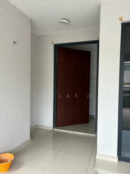 Rumah Teres 2 Tingkat untuk Disewa di Semenyih (Selangor) - Nicholas Yap - Entrance - PropertyGuru.com.my