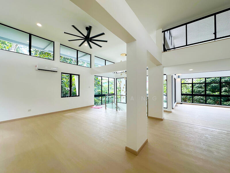 Ground Floor Living Hall & Stairs