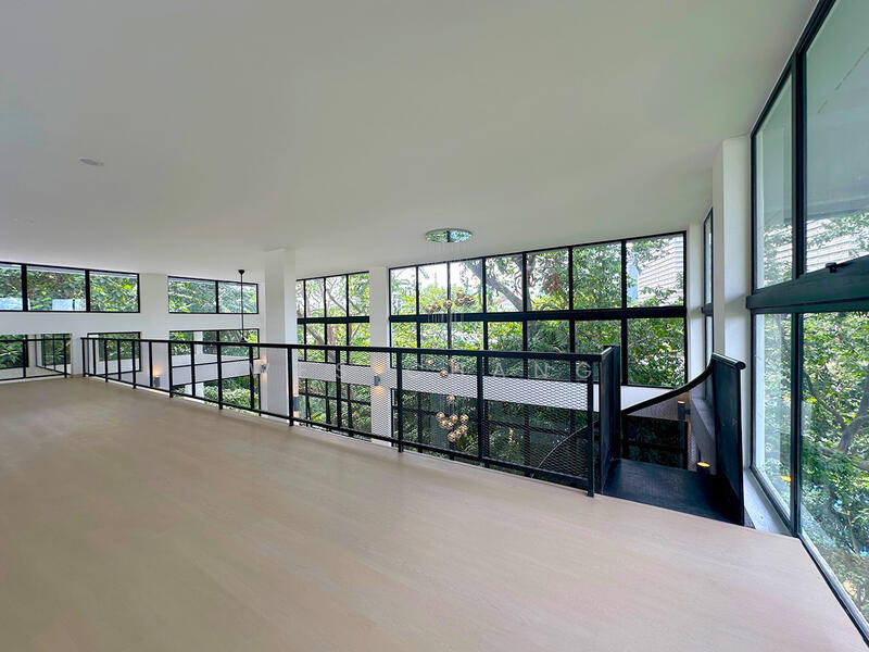 Ground Floor Upper Loft Area