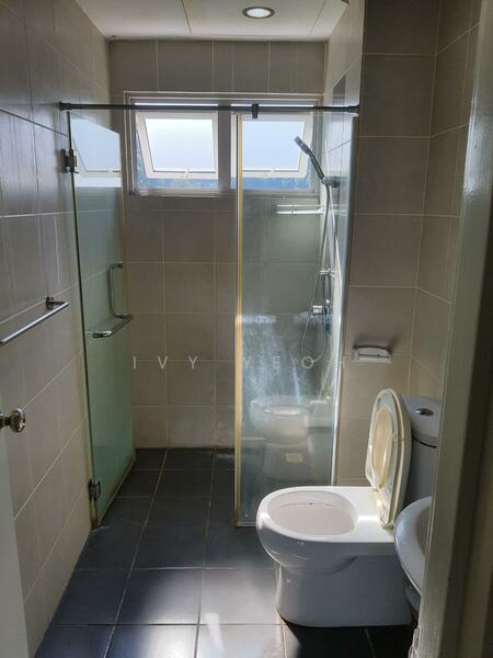 Kondominium untuk Disewa di The Peak Residences - Ivy Yeoh - Bathroom - PropertyGuru.com.my