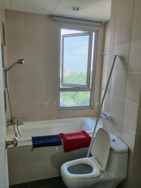 Kondominium untuk Disewa di The Peak Residences - Ivy Yeoh - Bathroom - PropertyGuru.com.my