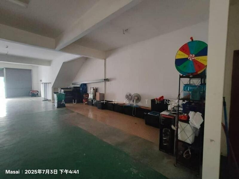 Shop for Sale in Masai (Johor) - Lau Ping Ting - Interior - PropertyGuru.com.my