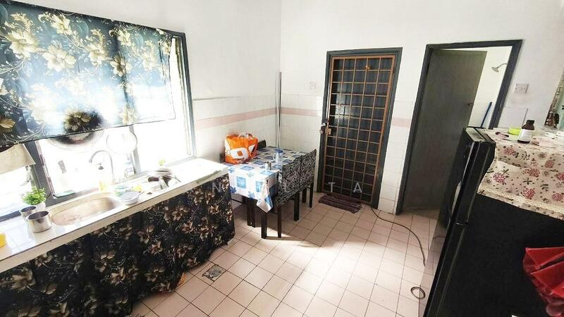 Taman Rawang Perdana untuk Untuk Dijual - RM 650,000, Feb 2026 - Kitchen - PropertyGuru.com.my