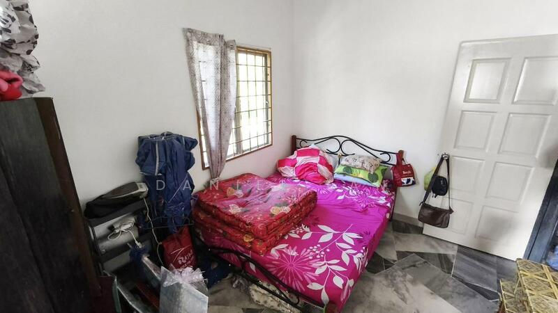 Taman Rawang Perdana untuk Untuk Dijual - RM 650,000, Feb 2026 - Bedroom - PropertyGuru.com.my