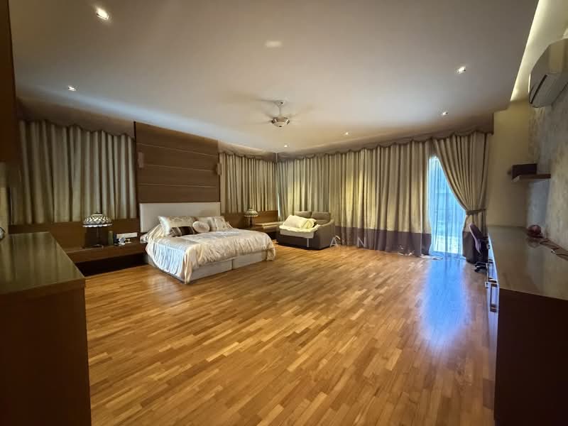 Bungalow for Sale in Jade Hills (Kajang) - Kris Tan - Master Bedroom - PropertyGuru.com.my