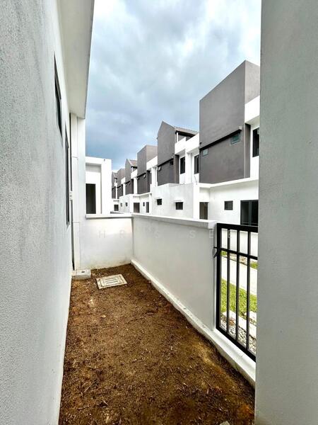 Rumah Teres 2 Tingkat untuk Dijual di Bandar Gamuda Gardens (Rawang) - Chris See - Exterior - PropertyGuru.com.my