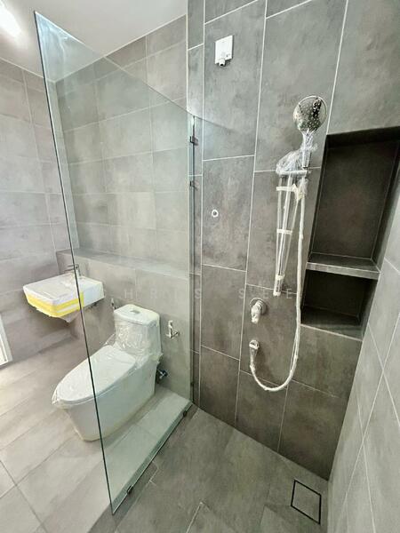 Rumah Teres 2 Tingkat untuk Dijual di Bandar Gamuda Gardens (Rawang) - Chris See - Bathroom - PropertyGuru.com.my