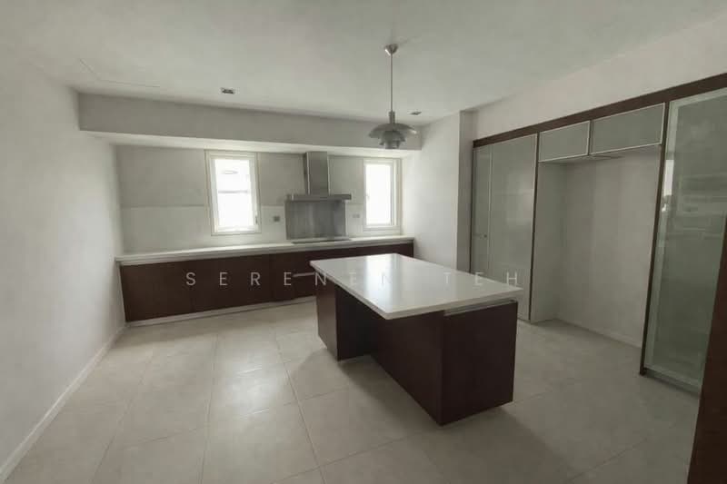 Condominium for Sale at 11 Gurney Drive - SERENEN TEH - Kitchen - PropertyGuru.com.my