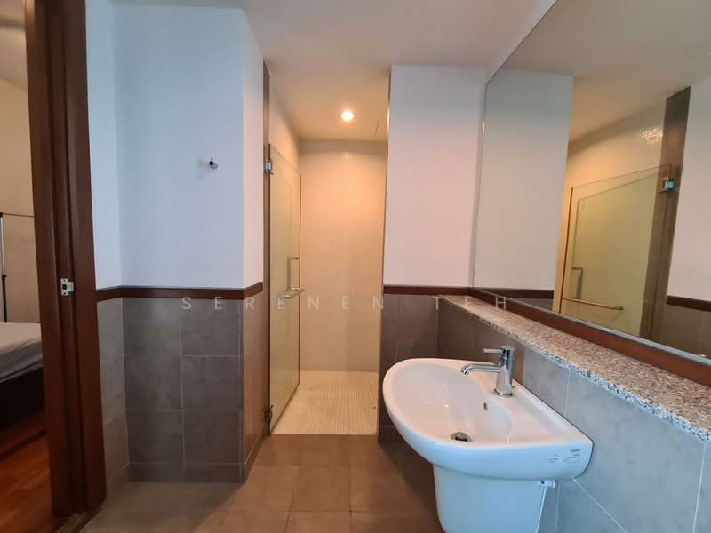 Condominium for Sale at 11 Gurney Drive - SERENEN TEH - Bathroom - PropertyGuru.com.my