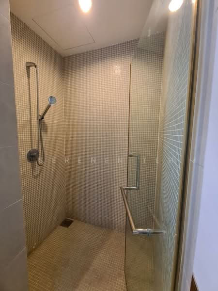 Condominium for Sale at 11 Gurney Drive - SERENEN TEH - Bathroom - PropertyGuru.com.my