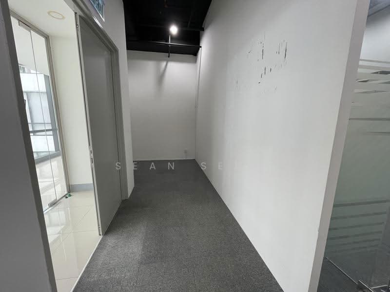Office for Rent in Seksyen U1 (Glenmarie) - Sean Seng - Corridor - PropertyGuru.com.my