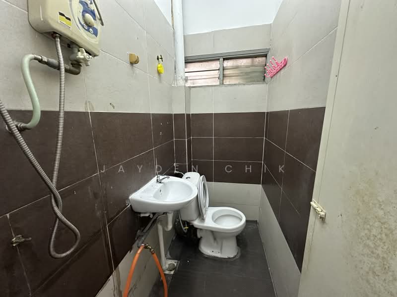 Townhouse for Sale in Pandan Indah (Ampang) - Jayden Chik - Bathroom - PropertyGuru.com.my