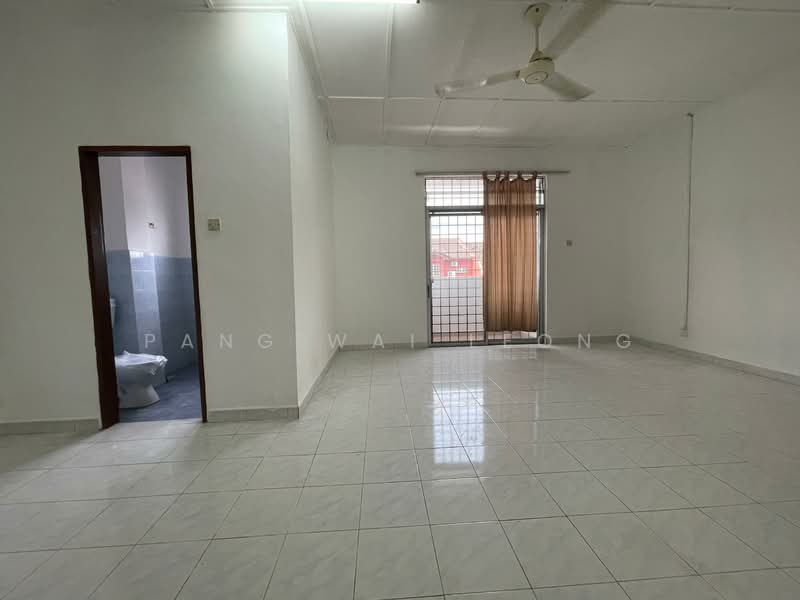 TAMAN BUKIT KEPAYANG FASA L untuk Untuk Dijual - RM 470,000, Apr 2026 - Master Bedroom - PropertyGuru.com.my