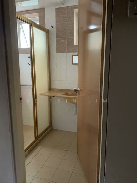 Bungalow for Sale in Taman Desa (Kuala Lumpur) - Ee Tsin Lim - Bathroom - PropertyGuru.com.my