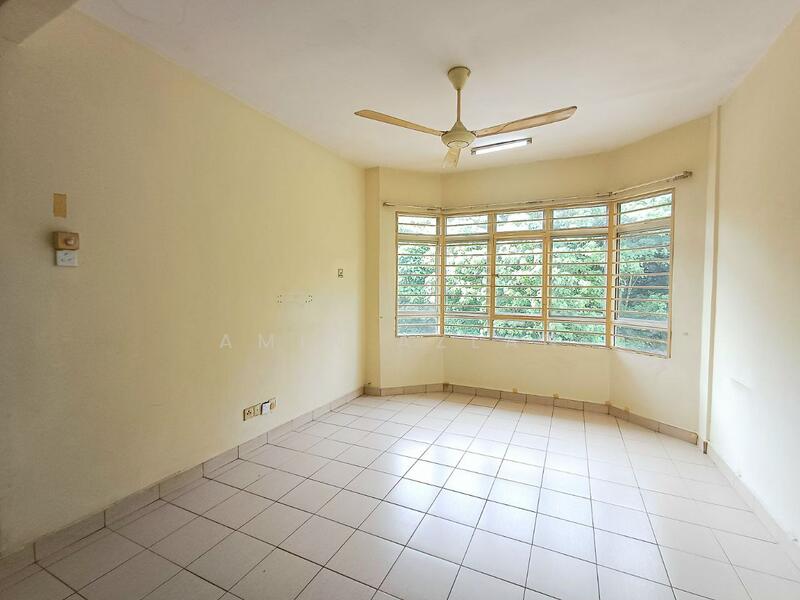 Condominium for Sale at D'Rimba - Amin Azlan - Living Room - PropertyGuru.com.my