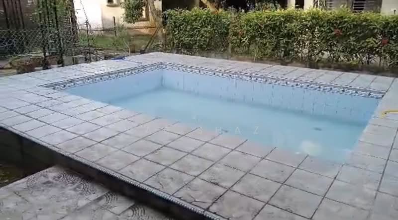 Bungalow for Sale in Pantai Sepang Putra (Sepang) - Ras Shaz - Pool - PropertyGuru.com.my