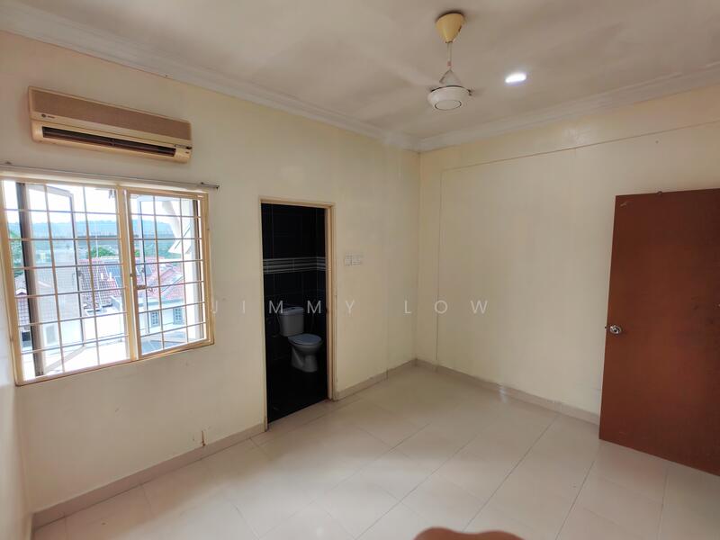 Seri Kasturi untuk Untuk Disewa - RM 1,200 /bulan, Feb 2026 - Bathroom - PropertyGuru.com.my