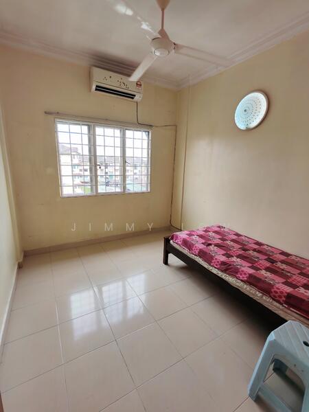 Seri Kasturi untuk Untuk Disewa - RM 1,200 /bulan, Feb 2026 - Bedroom - PropertyGuru.com.my