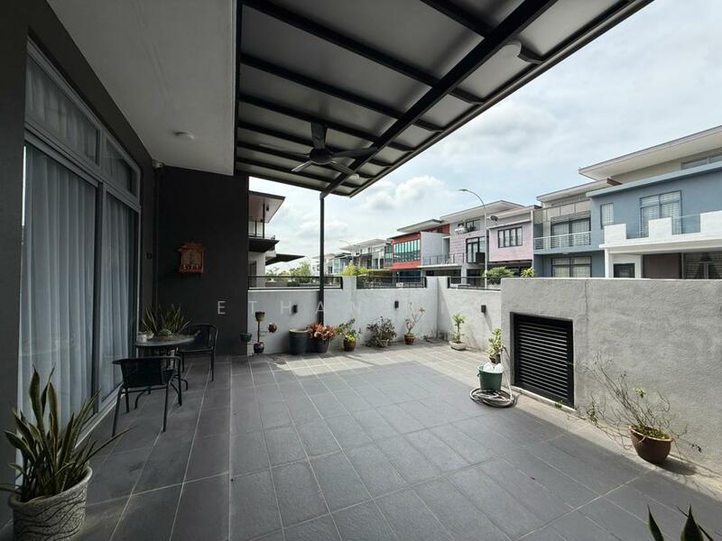 The Vantage untuk Untuk Dijual - RM 1,730,000, Mac 2026 - Exterior - PropertyGuru.com.my