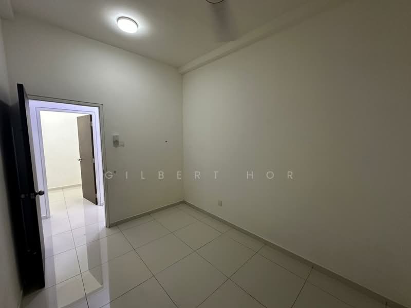 Service Residence for Sale at Seasons Garden Residences - Gilbert Hor - Interior - PropertyGuru.com.my