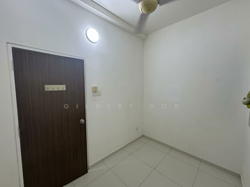 Service Residence for Sale at Seasons Garden Residences - Gilbert Hor - Interior - PropertyGuru.com.my