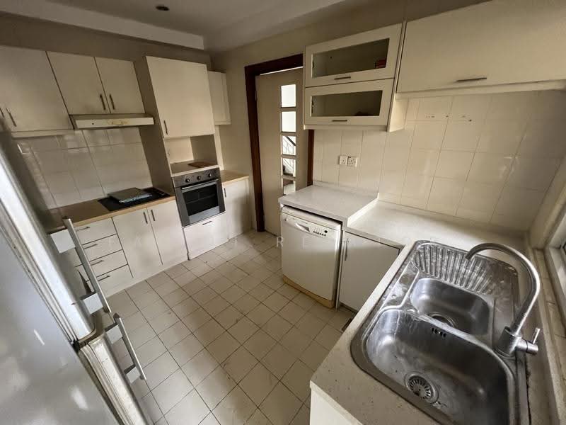 Townhouse for Rent in Ampang (Kuala Lumpur) - Fadzli Realtor - Kitchen - PropertyGuru.com.my