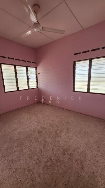 Rumah Teres 1 Tingkat untuk Dijual di Taman Klang Utama (Kapar) - Frederick Tan - Interior - PropertyGuru.com.my