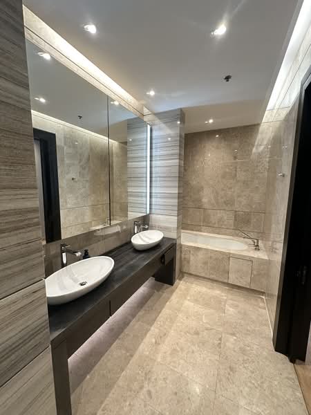 Servis Apartment untuk Disewa di The Ritz-Carlton Residences - Jamie . - Bathroom - PropertyGuru.com.my