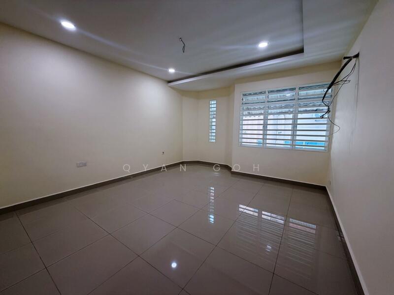 Semi-Detached House for Sale in Island Glades (Jelutong) - Qyan Goh - Interior - PropertyGuru.com.my