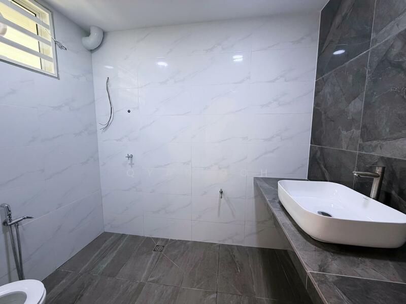 Semi-Detached House for Sale in Island Glades (Jelutong) - Qyan Goh - Bathroom - PropertyGuru.com.my