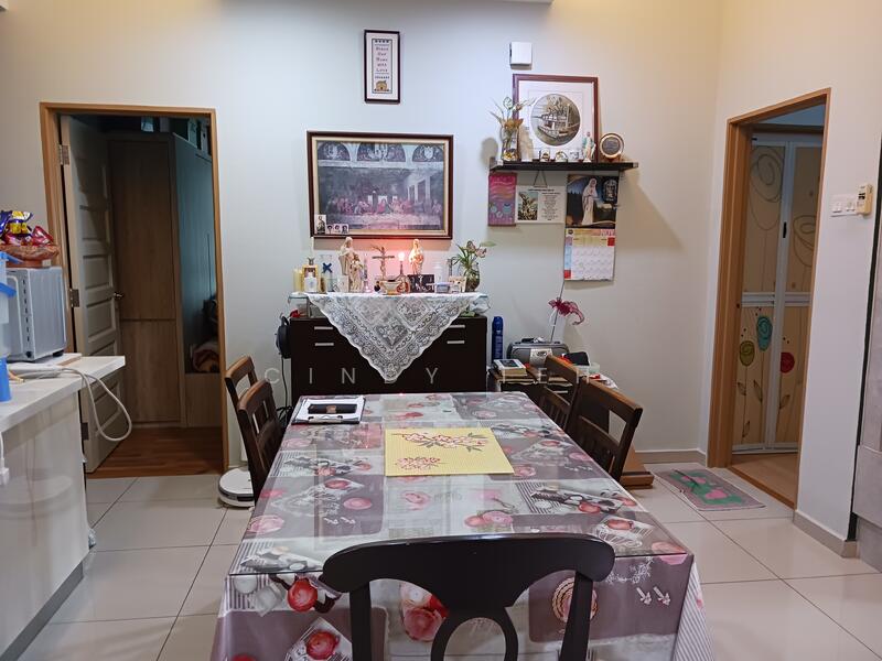 Condominium for Sale at 10 Island Resort - Cindy Teh - Dining Room - PropertyGuru.com.my