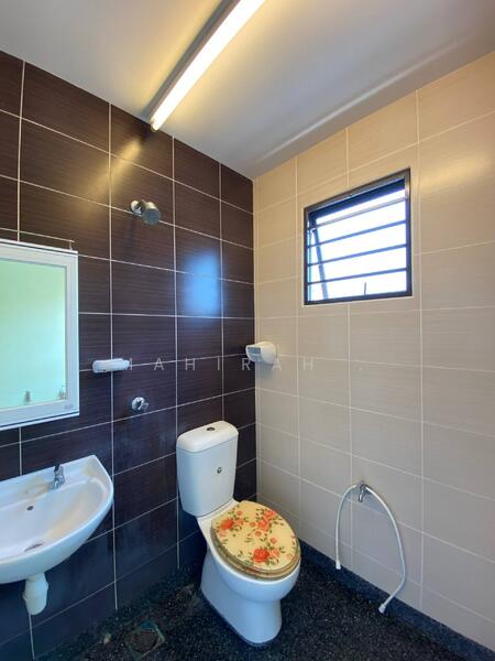 Terraced House for Sale in Kajang (Selangor) - Mahirah . - Bathroom - PropertyGuru.com.my