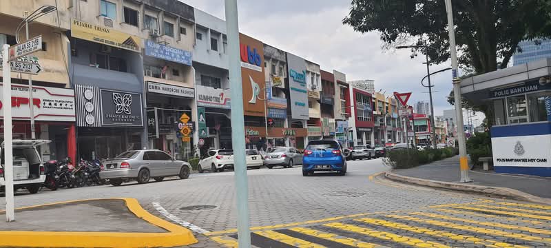 Shop for Rent in SS 21, Damansara Utama (Petaling Jaya) - FC Wong - Exterior - PropertyGuru.com.my