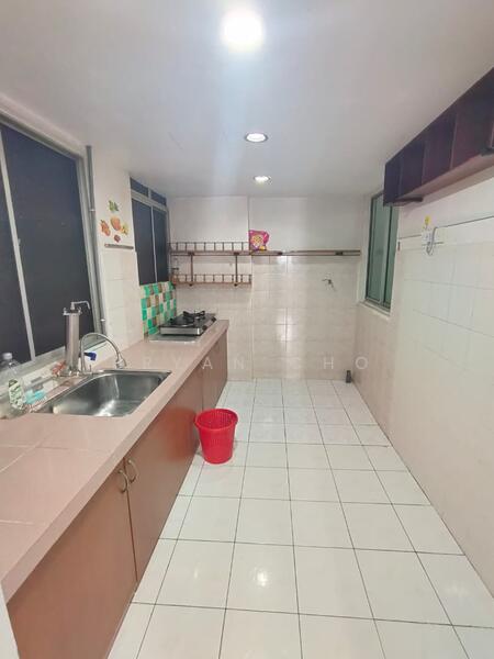 Apartment for Sale at Pangsapuri Vista Serdang - Bryan Cho - Kitchen - PropertyGuru.com.my