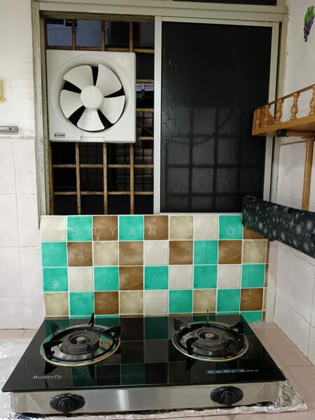 Apartment for Sale at Pangsapuri Vista Serdang - Bryan Cho - Kitchen - PropertyGuru.com.my