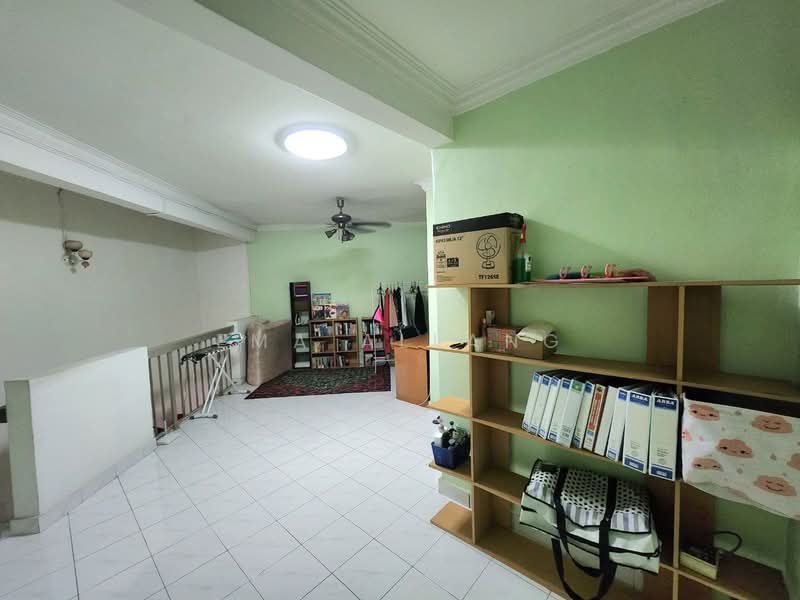 Condominium for Sale at Sri Suajaya Condominium - EMA ALLANG - Living Room - PropertyGuru.com.my