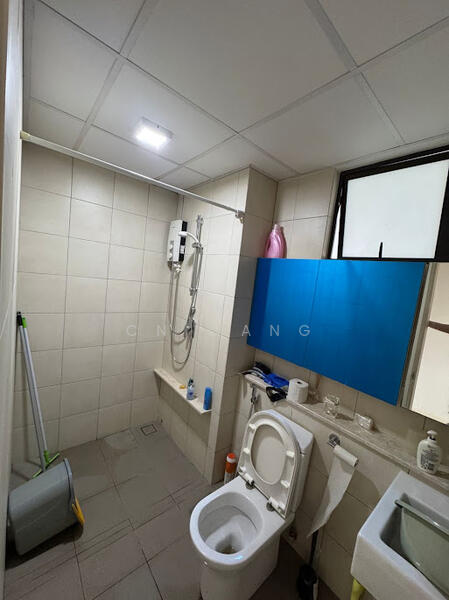 Condominium for Sale at The WaterEdge (Pinggiran Air) - CN Wang - Bathroom - PropertyGuru.com.my