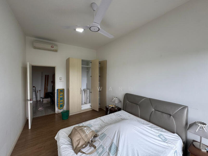 Condominium for Sale at The WaterEdge (Pinggiran Air) - CN Wang - Bedroom - PropertyGuru.com.my